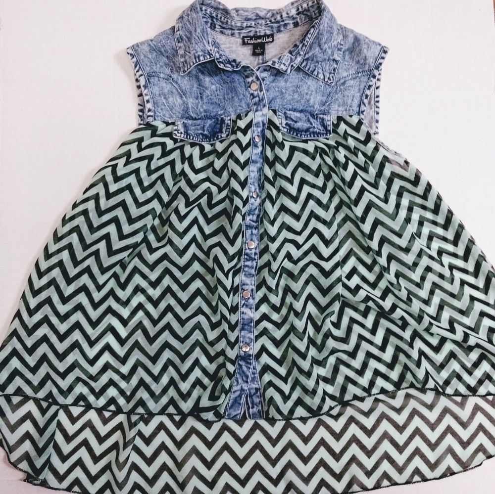 🍍Fashion Web Shirt Blouse SZ L Sleeveless